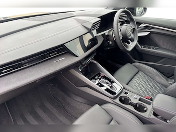 Used Audi A3 2024 for sale - 77699000: Photo