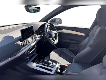 Used Audi Q5 2023 for sale - 79065009: Photo