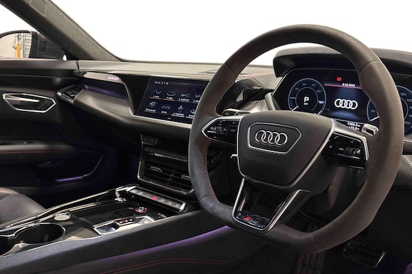 Used Audi RS e-tron GT 2022 for sale - 76310833: Photo 6