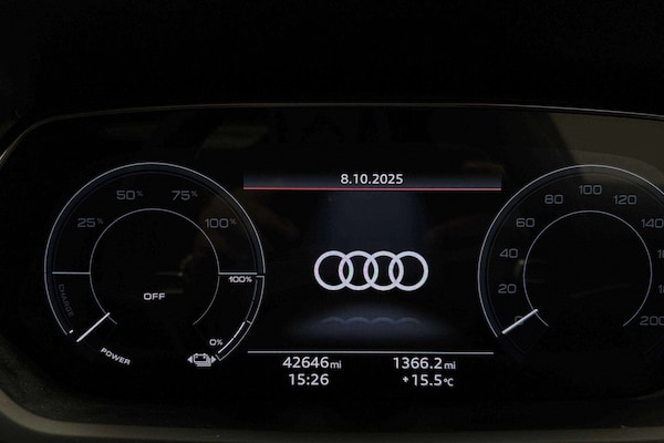 Used Audi RS e-tron GT 2022 for sale - 76310833: Photo 9