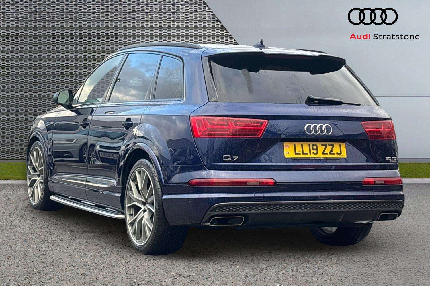 Used Audi Q7 2019 for sale - 77308515: Photo 3