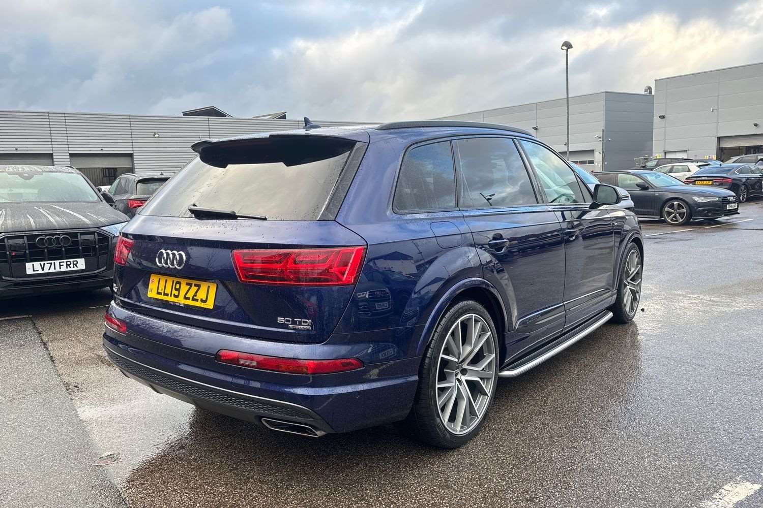 Used Audi Q7 2019 for sale - 77308515: Photo 33