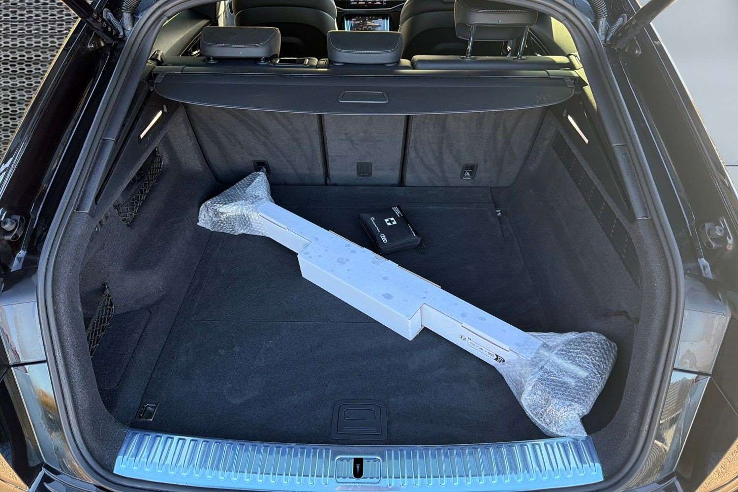 Used Audi Q8 2024 for sale - 76902430: Photo 13