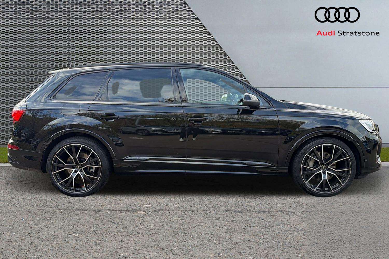 Used Audi Q7 2024 for sale - 76902381: Photo 4