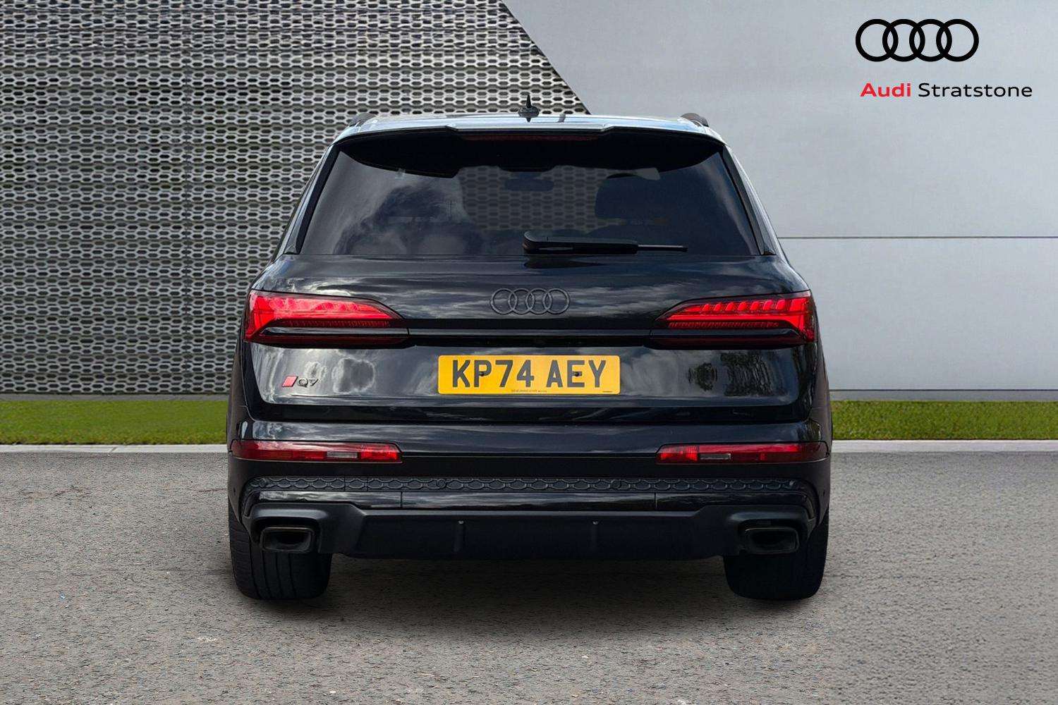 Used Audi Q7 2024 for sale - 76902381: Photo 7