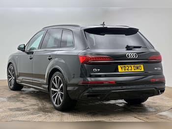 Used Audi Q7 2023 for sale - 79770900: Photo