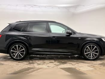 Used Audi Q7 2023 for sale - 79770900: Photo