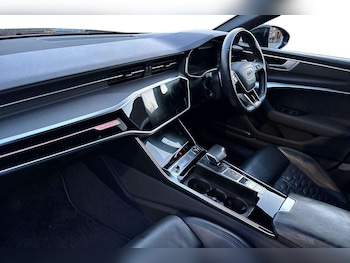 Used Audi RS6 2021 for sale - 76705105: Photo