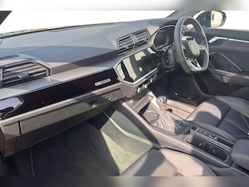 Used Audi Q3 2024 for sale - 78482721: Photo
