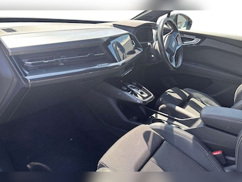 Used Audi Q4 e-tron 2021 for sale - 78800534: Photo