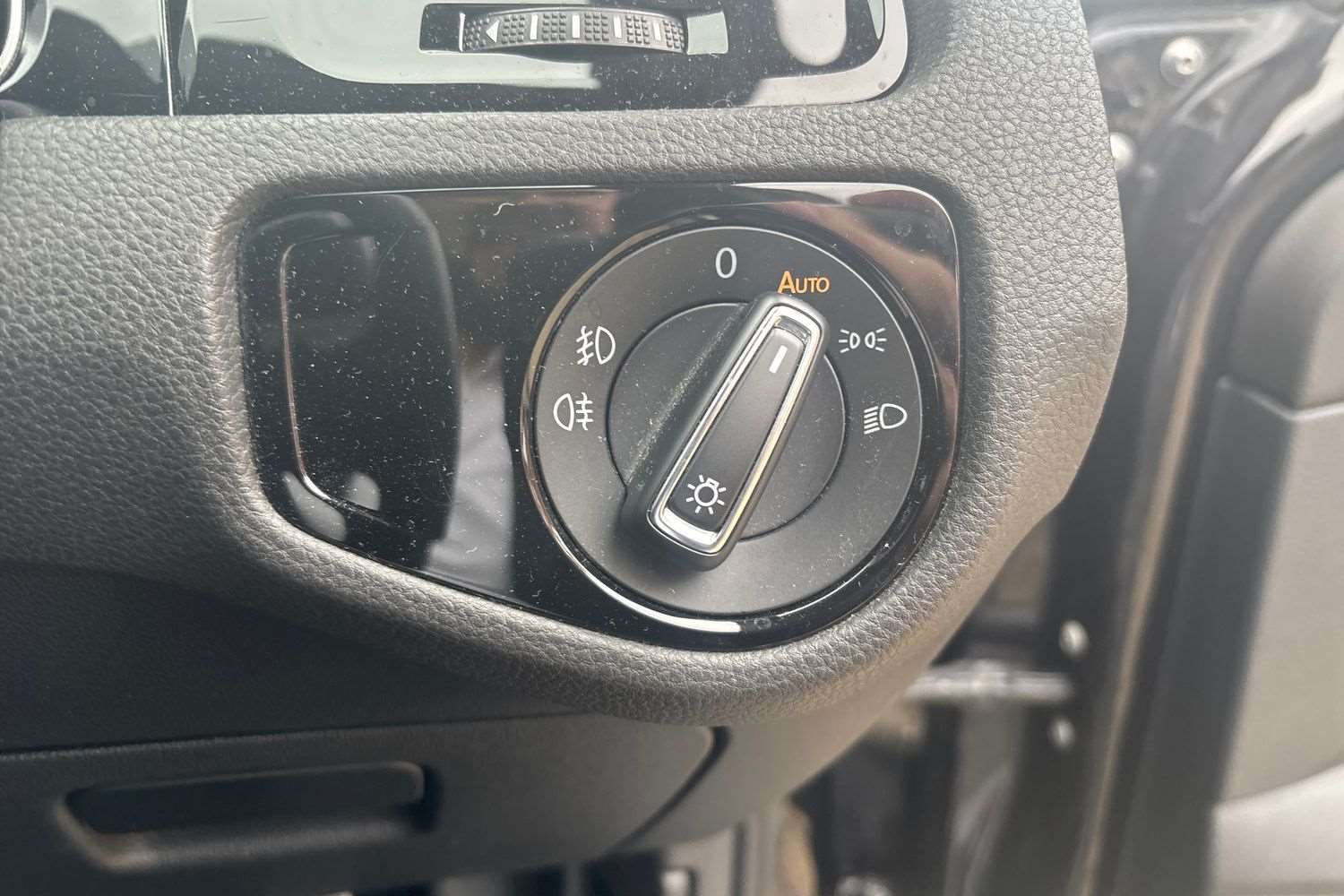 Used Volkswagen Golf 2017 for sale - 76442425: Photo 30