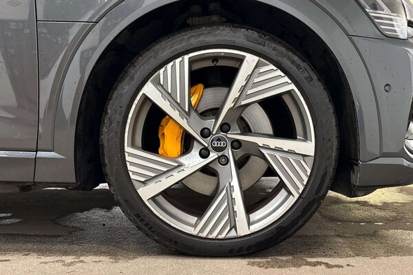 Used Audi e-tron 2022 for sale - 76298362: Photo 5