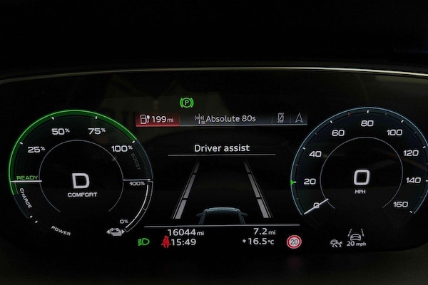 Used Audi e-tron 2022 for sale - 76298362: Photo 8