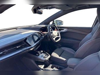 Used Audi Q4 e-tron 2022 for sale - 78352099: Photo