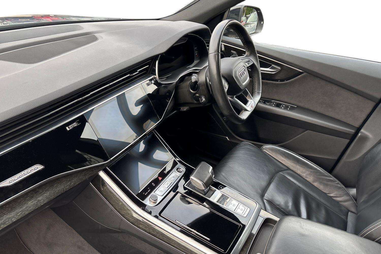 Used Audi Q8 2021 for sale - 75968025: Photo 2