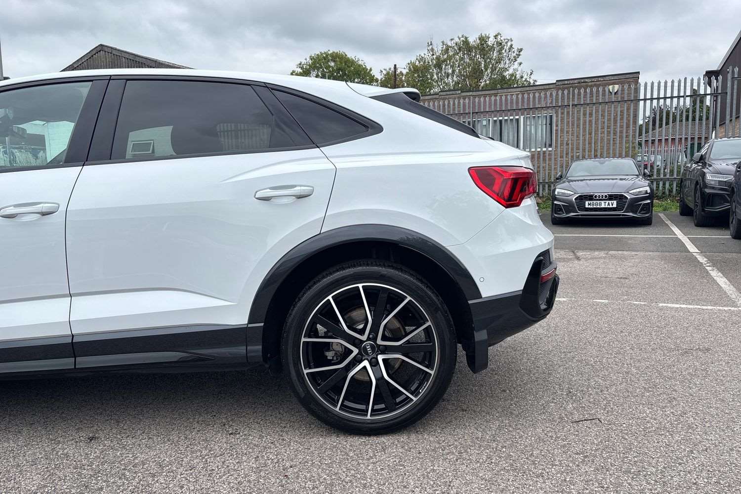 Used Audi Q3 2020 for sale - 76460630: Photo 10