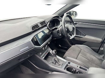 Used Audi Q3 2020 for sale - 76460630: Photo