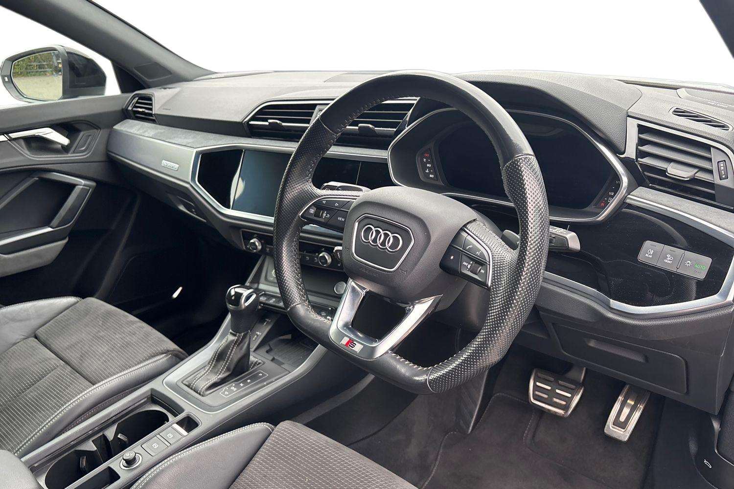 Used Audi Q3 2020 for sale - 76460630: Photo 6