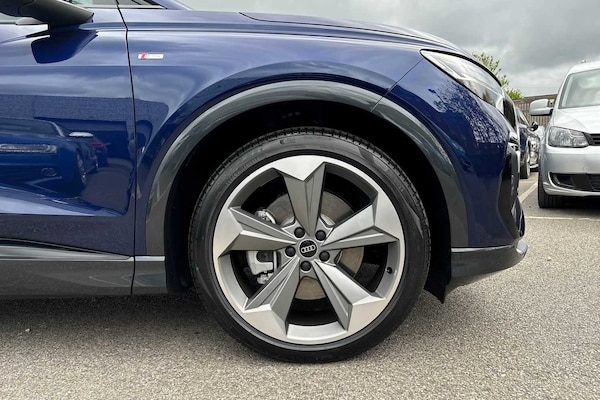 Used Audi Q4 e-tron 2025 for sale - 75177701: Photo 5