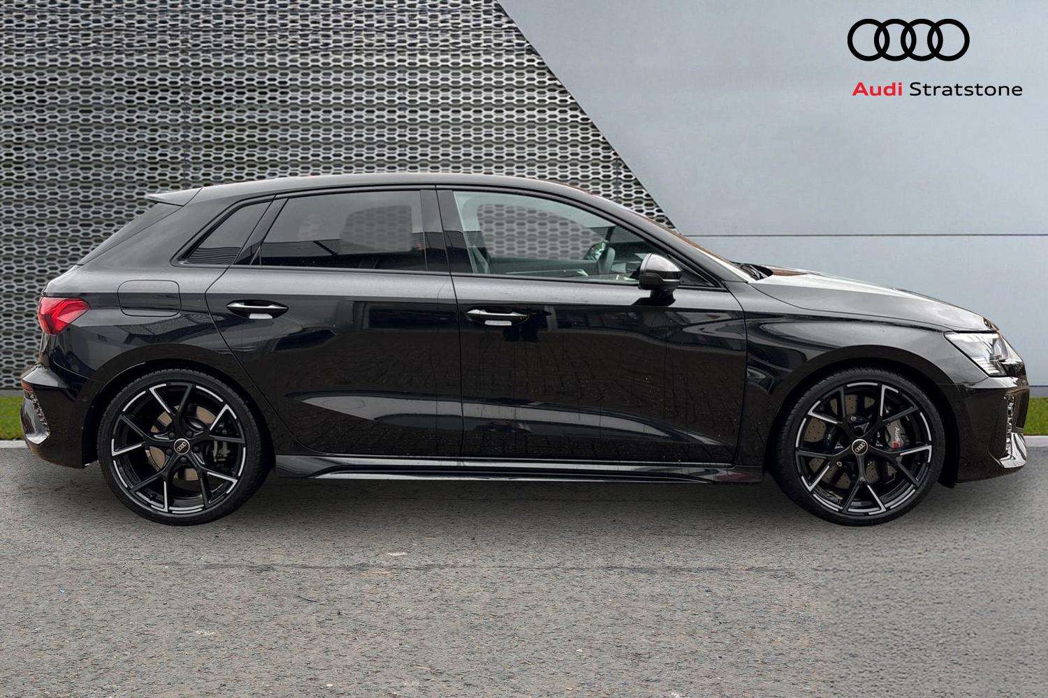 Used Audi RS3 2023 for sale - 78187824: Photo 4