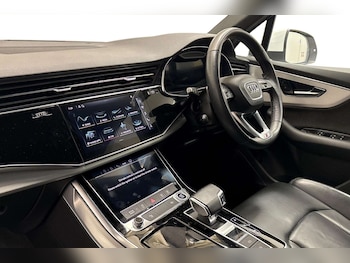 Used Audi Q7 2021 for sale - 76842977: Photo