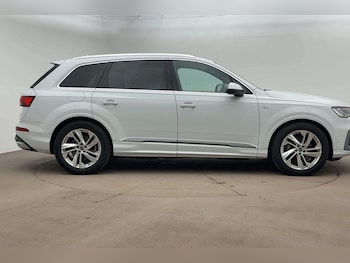 Used Audi Q7 2021 for sale - 76842977: Photo