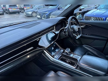 Used Audi Q7 2020 for sale - 77270333: Photo