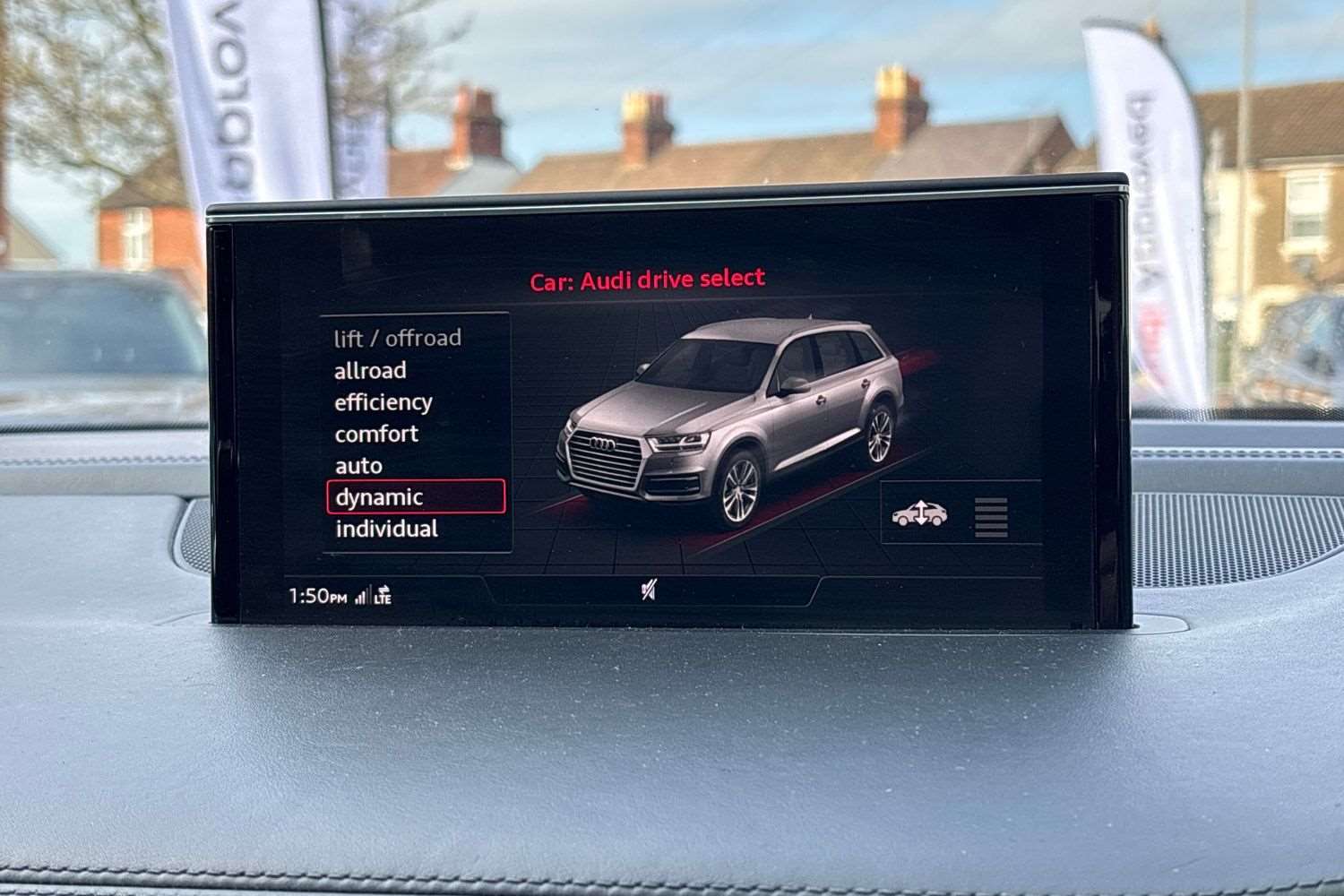 Used Audi Q7 2018 for sale - 77674827: Photo 30