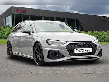 2023 - RS 4 TFSI Quattro Carbon Black 5dr Tiptronic