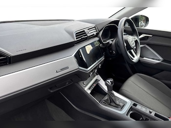 Used Audi Q3 2022 for sale - 75435057: Photo