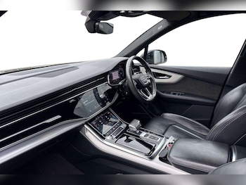 Used Audi Q7 2020 for sale - 77485464: Photo