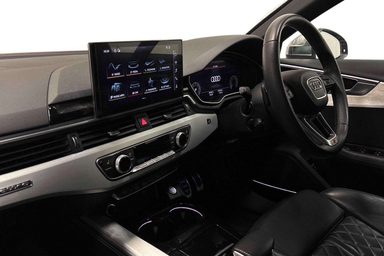 Used Audi A4 2020 for sale - 78089932: Photo 2