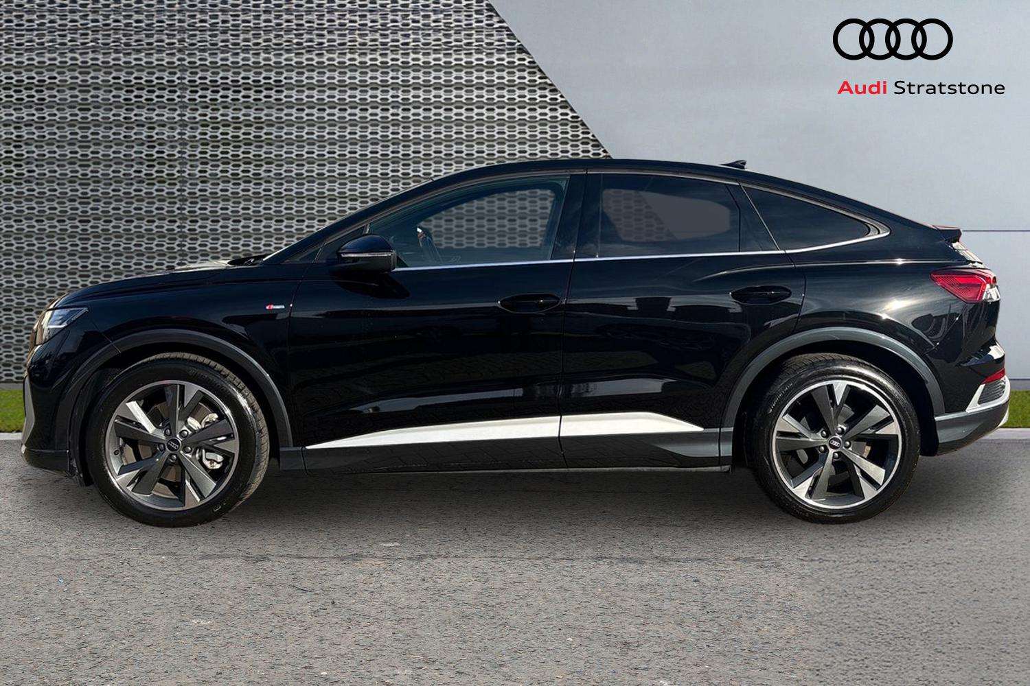 Used Audi Q4 e-tron 2025 for sale - 77414686: Photo 8