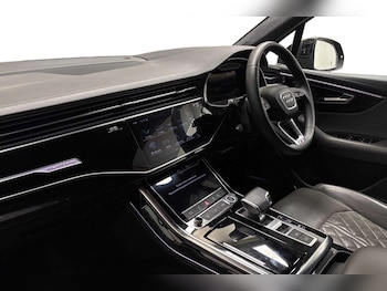 Used Audi Q7 2023 for sale - 79294802: Photo