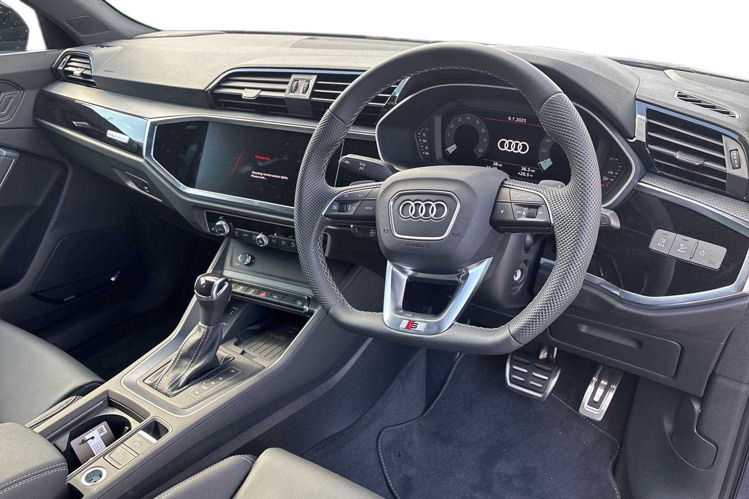 Used Audi Q3 2025 for sale - 76063466: Photo 6