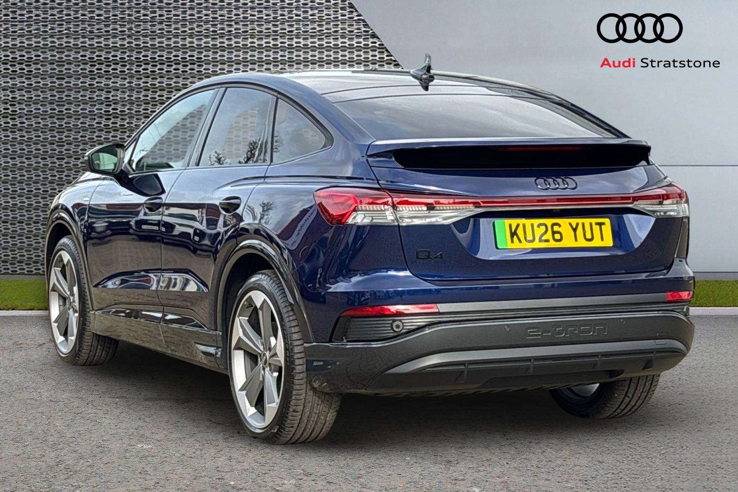 Used Audi Q4 e-tron 2026 for sale - 77913585: Photo 3