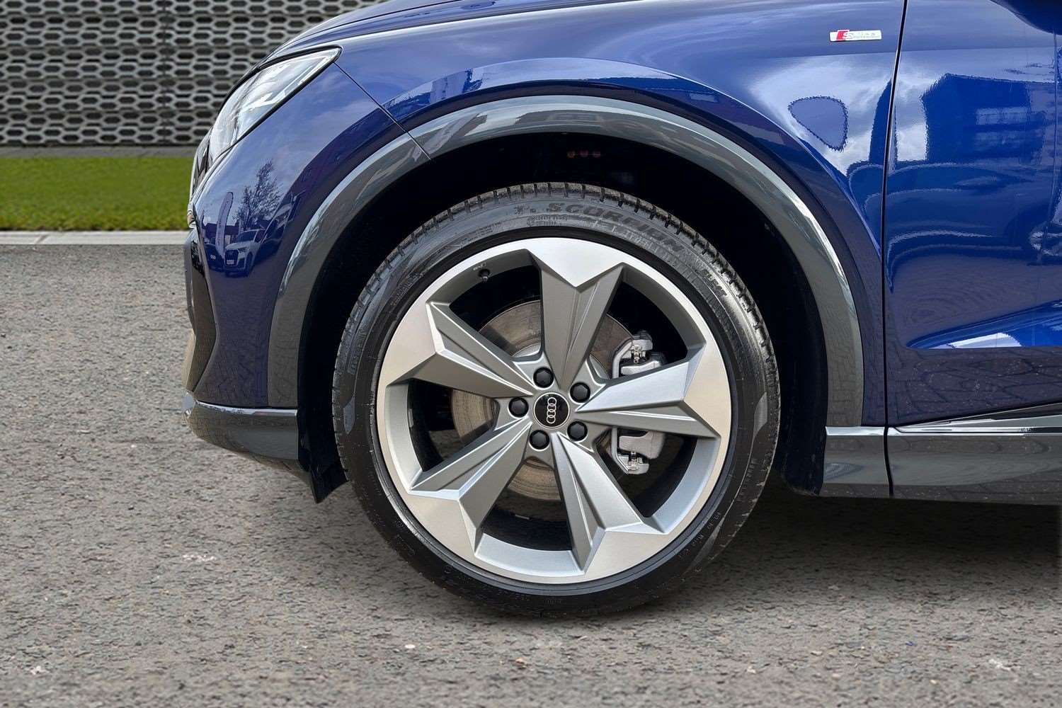 Used Audi Q4 e-tron 2026 for sale - 77913585: Photo 9