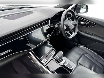 Used Audi Q7 2021 for sale - 76310882: Photo
