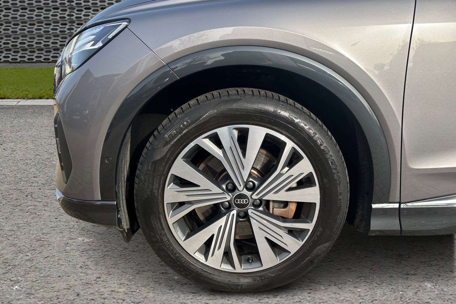 Used Audi Q4 e-tron 2023 for sale - 77772349: Photo 11