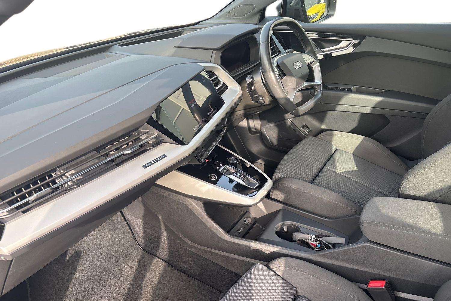 Used Audi Q4 e-tron 2023 for sale - 77772349: Photo 2