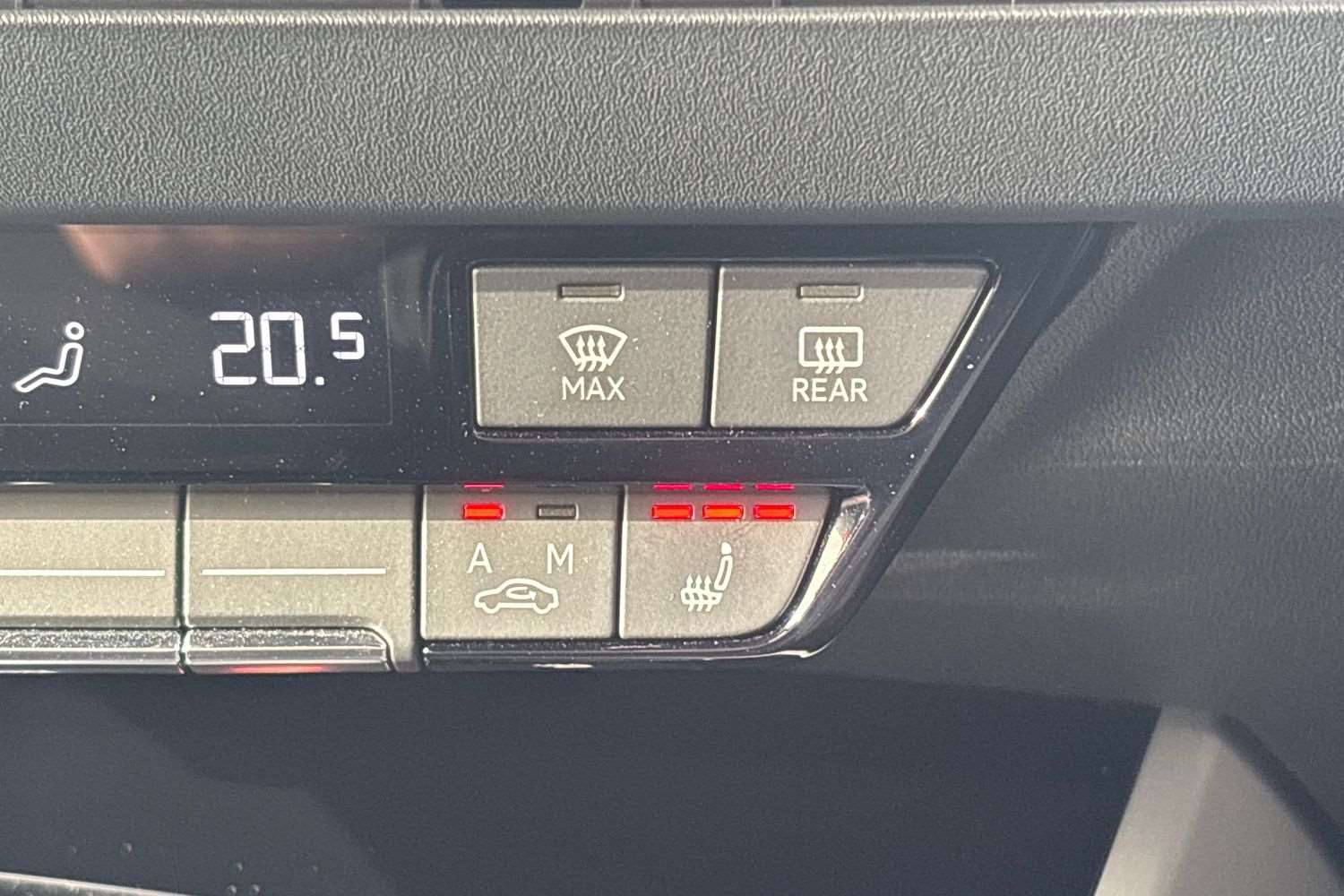 Used Audi Q4 e-tron 2023 for sale - 77772349: Photo 28