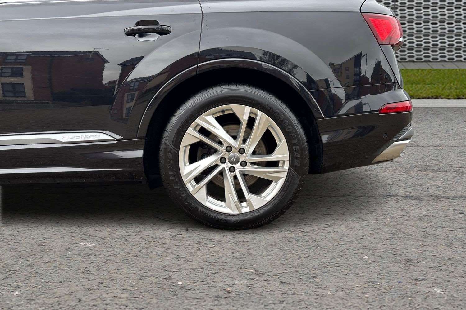 Used Audi Q7 2020 for sale - 77628230: Photo 10