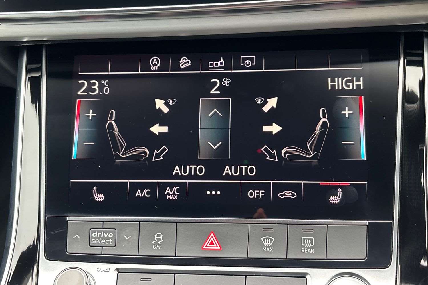 Used Audi Q7 2020 for sale - 77628230: Photo 30