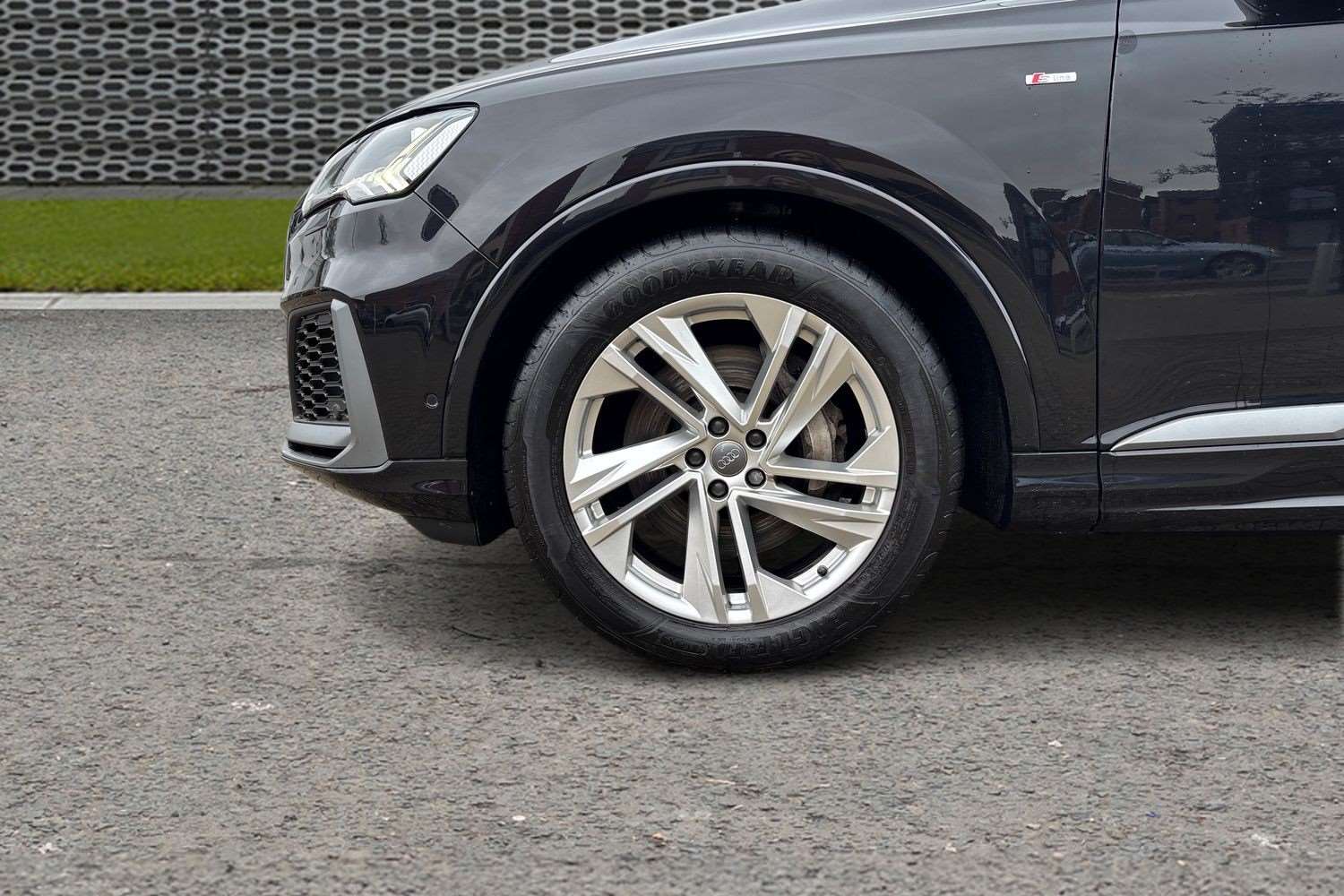 Used Audi Q7 2020 for sale - 77628230: Photo 9