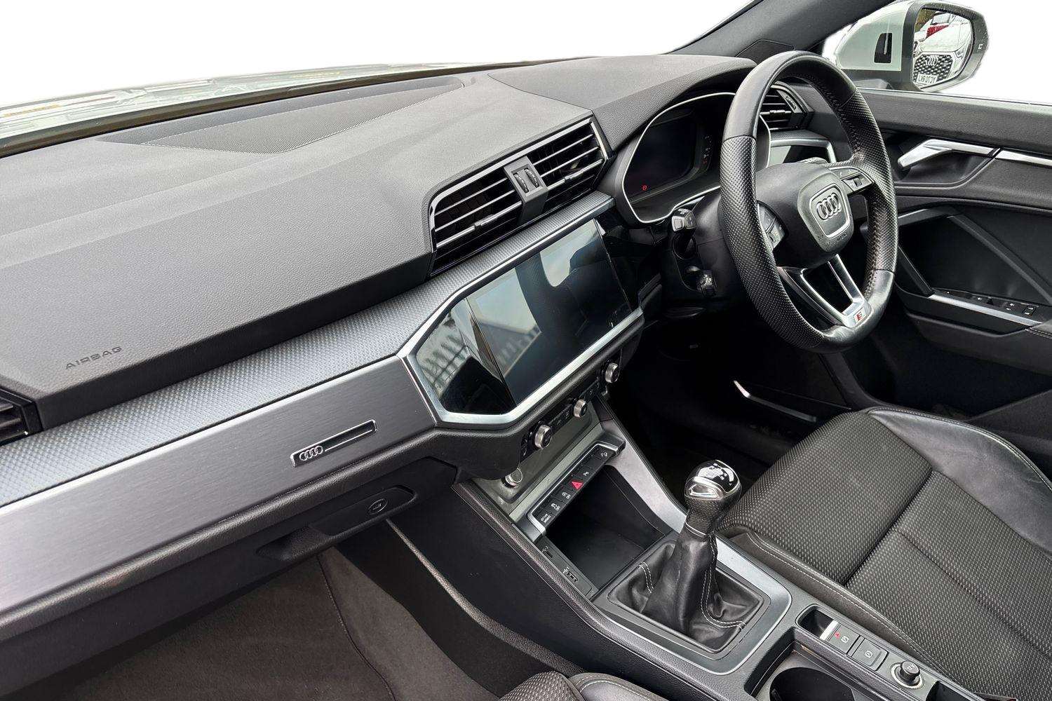 Used Audi Q3 2019 for sale - 77134747: Photo 2