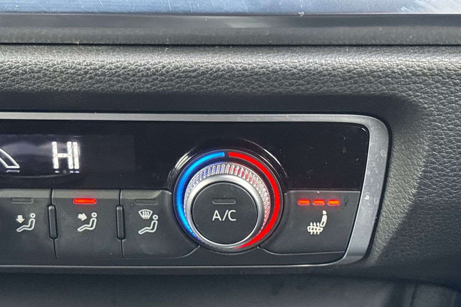 Used Audi Q3 2019 for sale - 77134747: Photo 28