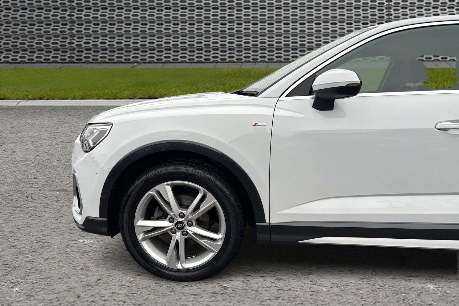 Used Audi Q3 2021 for sale - 77472564: Photo 11