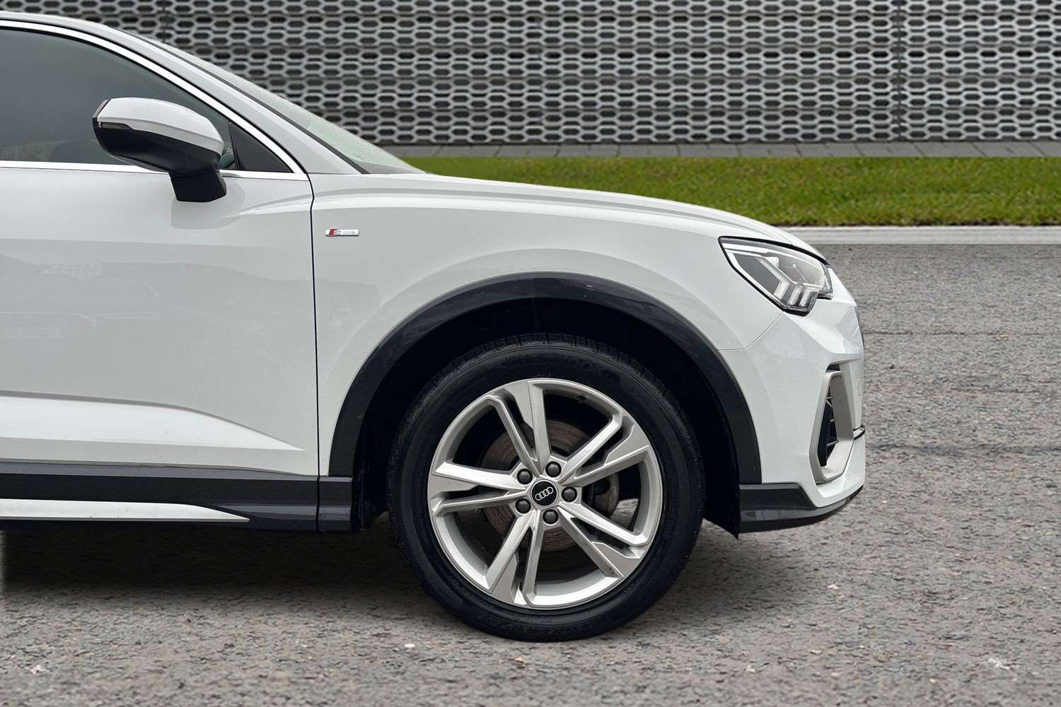 Used Audi Q3 2021 for sale - 77472564: Photo 5