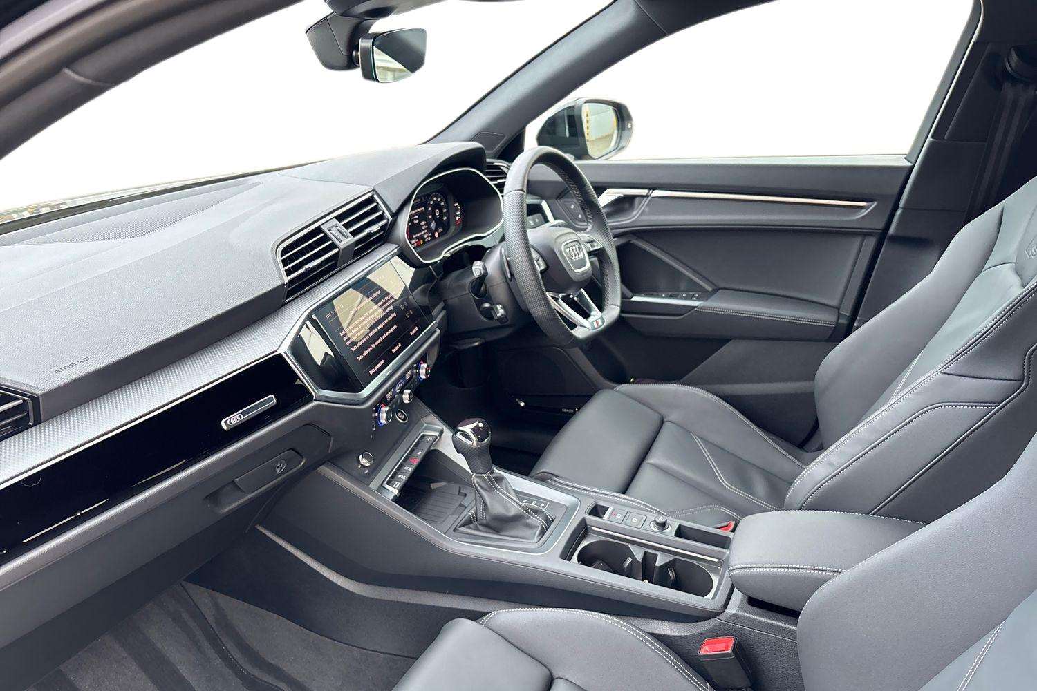 Used Audi Q3 2025 for sale - 77472648: Photo 2