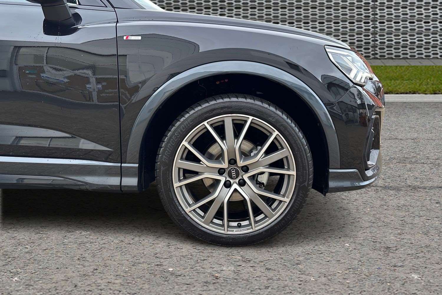 Used Audi Q3 2025 for sale - 77472648: Photo 5